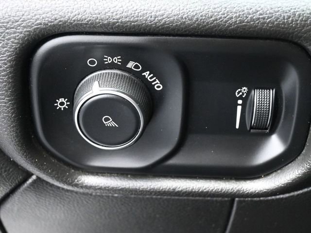Used 2021 RAM 2500 Big Horn image 39