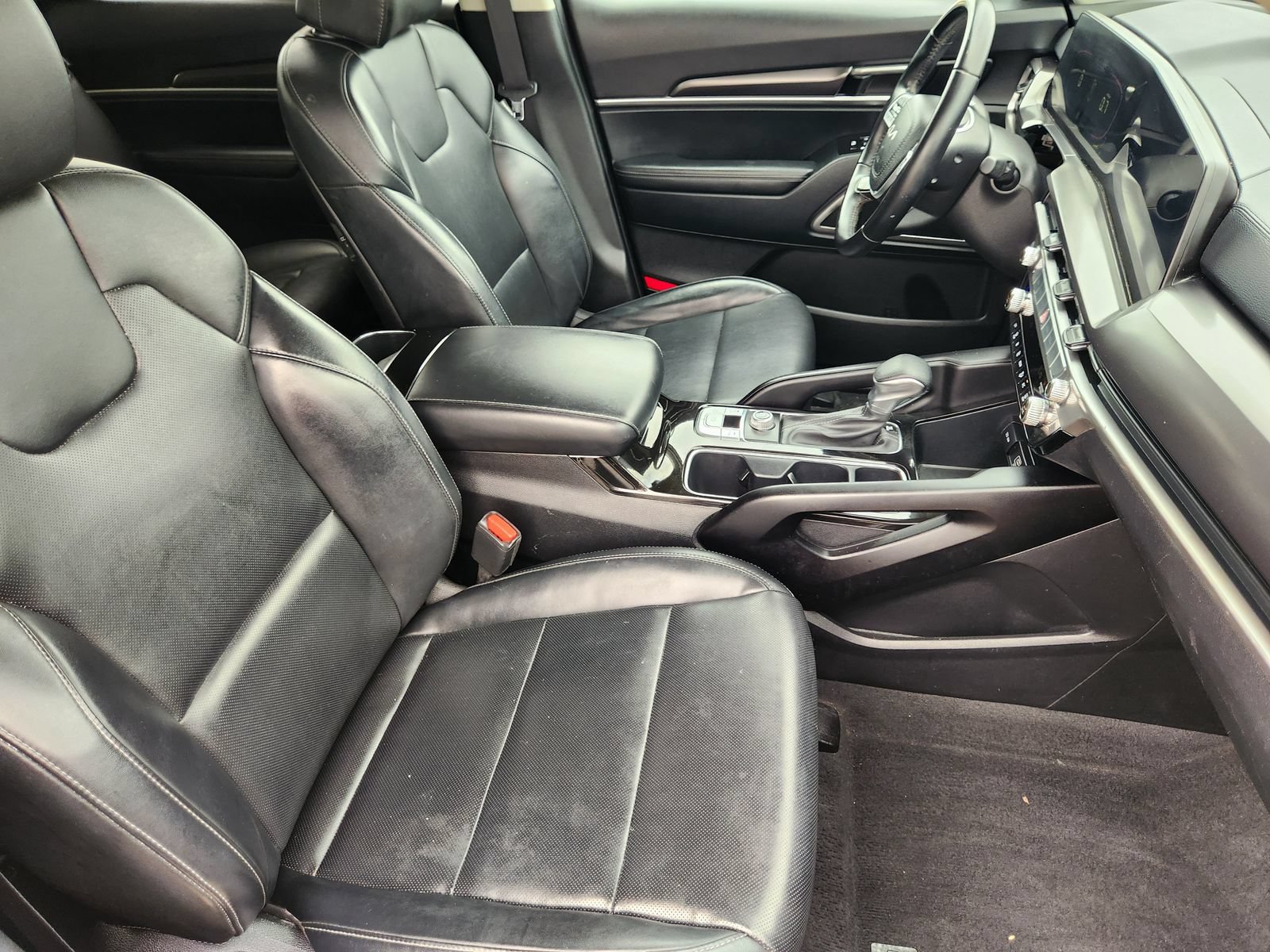 Used 2024 Kia Telluride LX FWD image 14