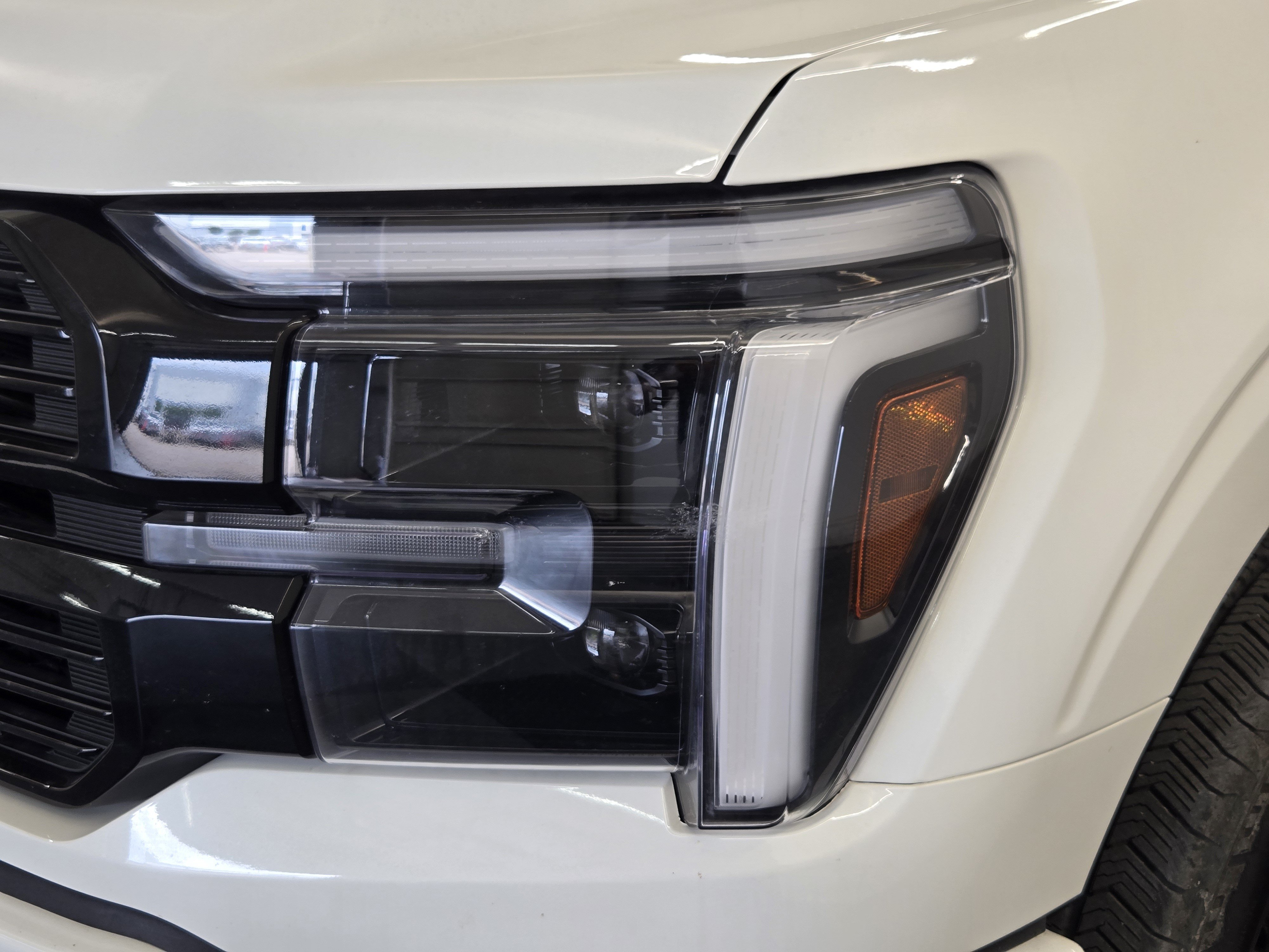 Used 2025 Ford F150 Platinum w/ FX4 Off-Road Package AWD/4WD image 6