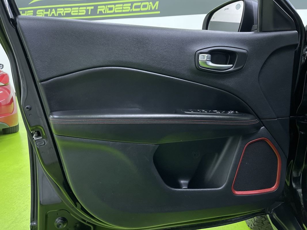 Used 2020 Jeep Compass Trailhawk w/ Safety & Security Group image 17