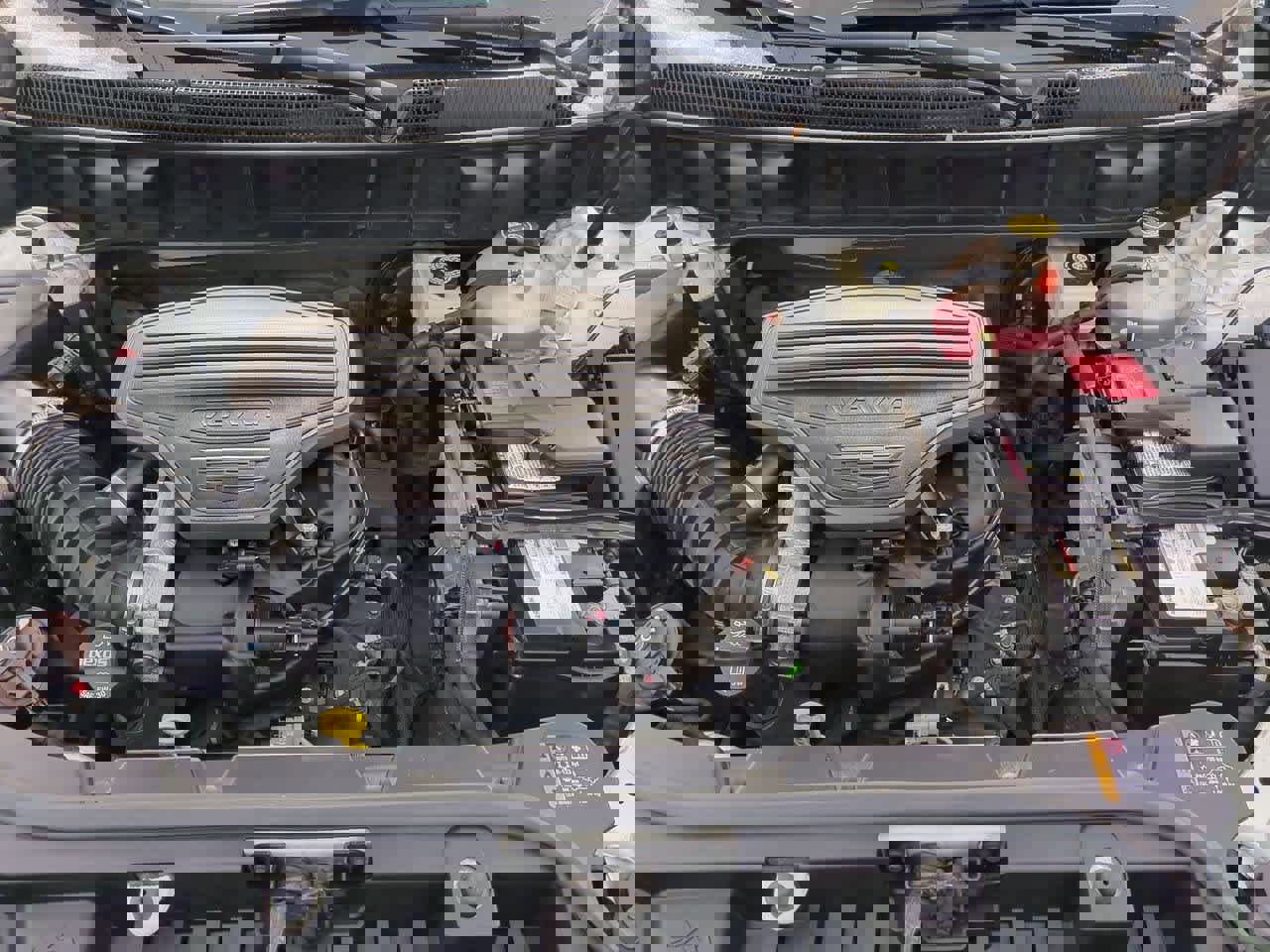 Used 2018 Cadillac XT5 Luxury w/ Driver Awareness Package image 14