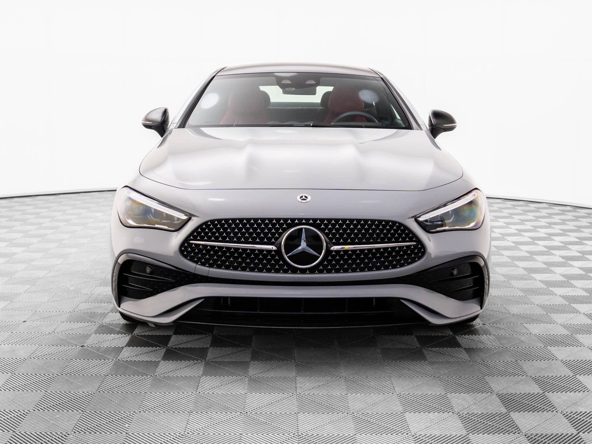 Used 2024 Mercedes-Benz CLE 300 4MATIC Coupe image 8