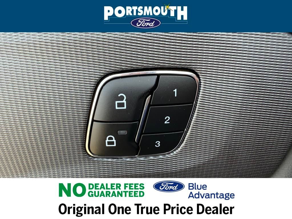 Certified 2025 Ford Explorer ST image 26