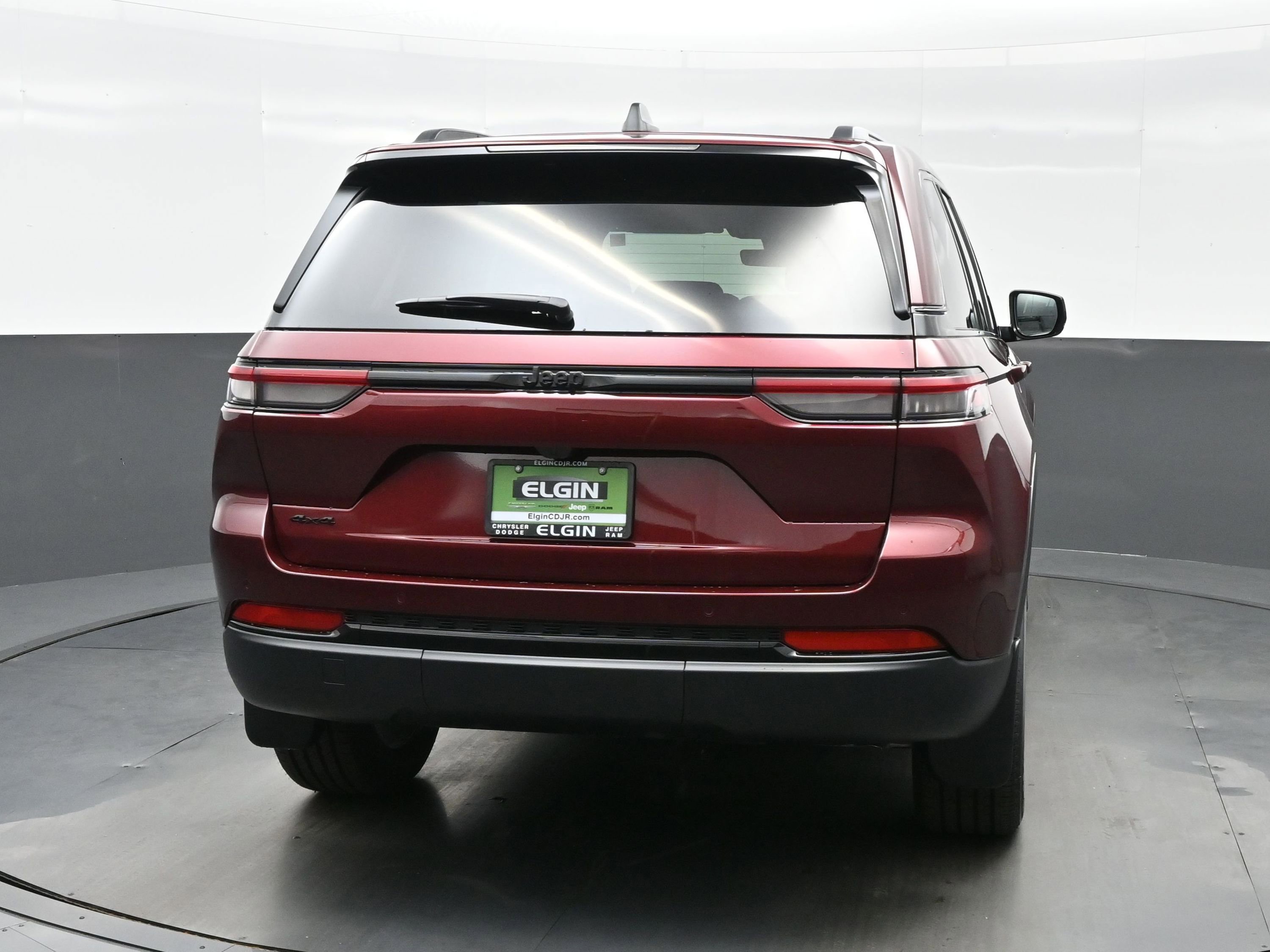 New 2025 Jeep Grand Cherokee Altitude image 5