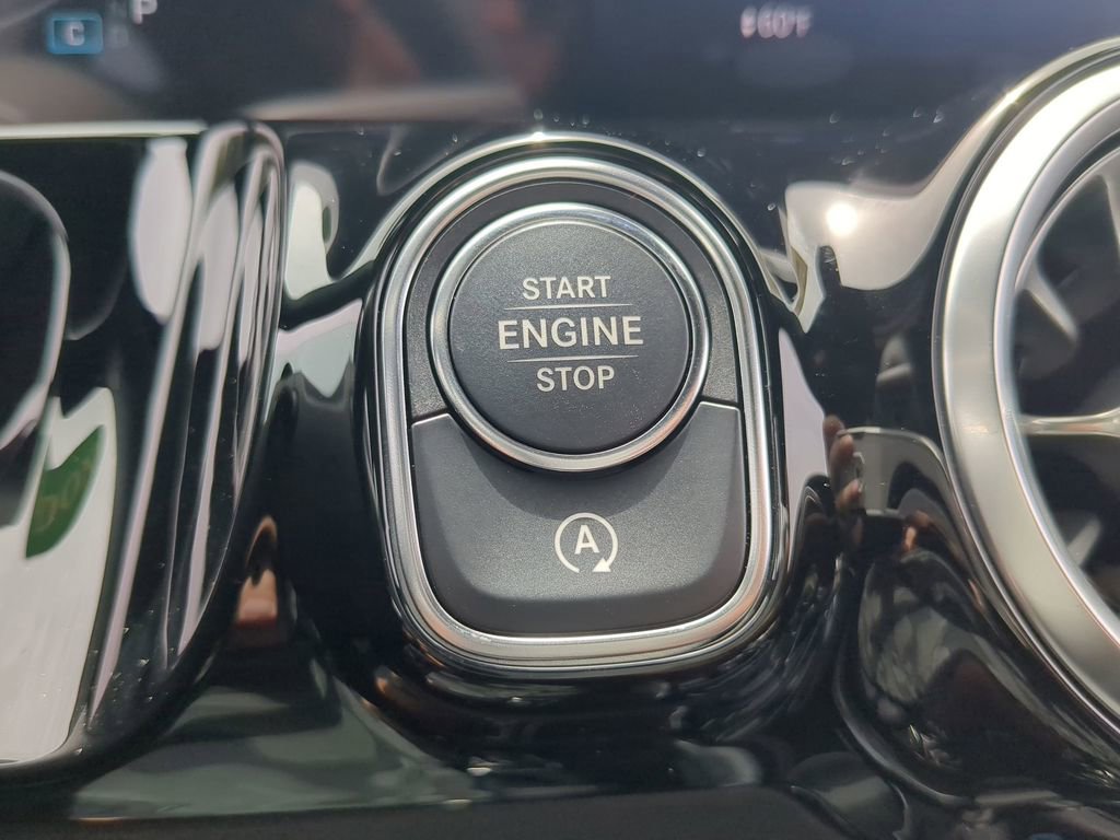 Certified 2025 Mercedes-Benz GLA 250 4MATIC image 14