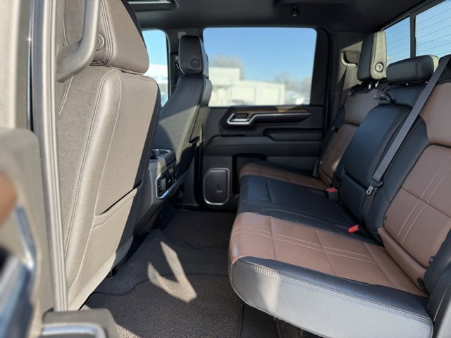 Used 2024 Chevrolet Silverado 3500 High Country image 26