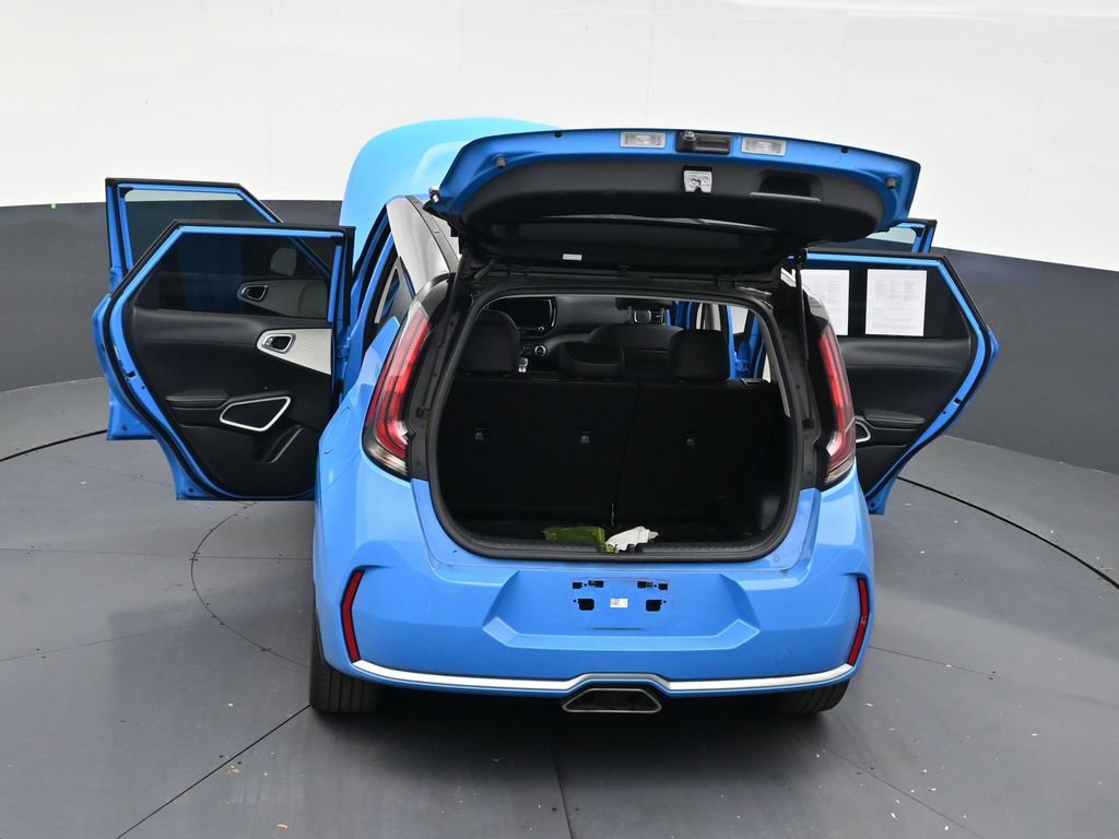 Used 2023 Kia Soul GT-Line FWD image 32