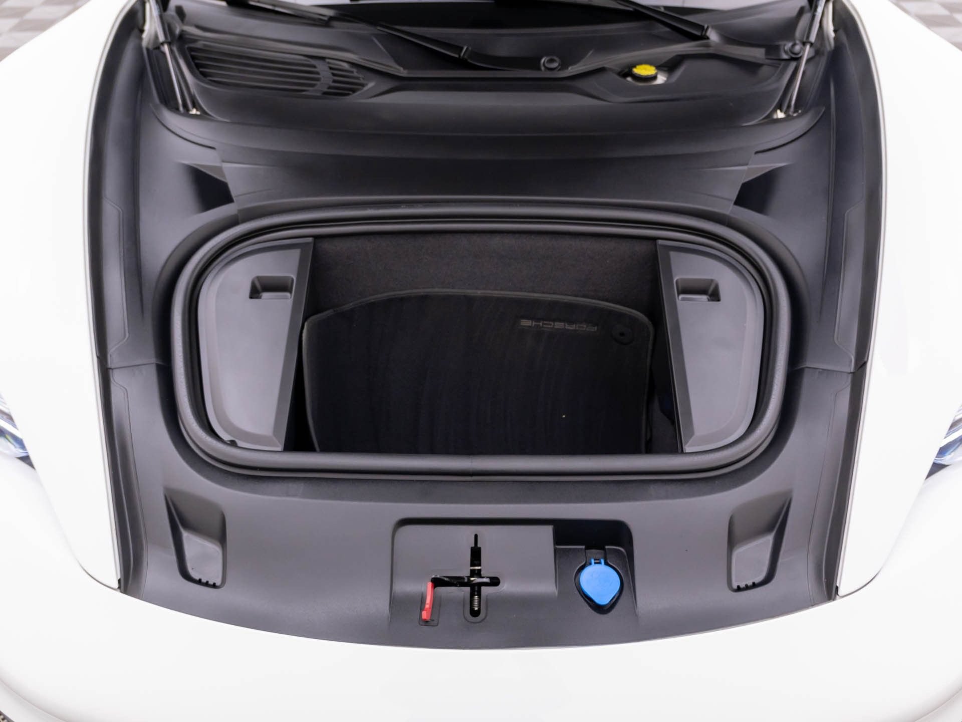 Used 2023 Porsche Taycan RWD image 34