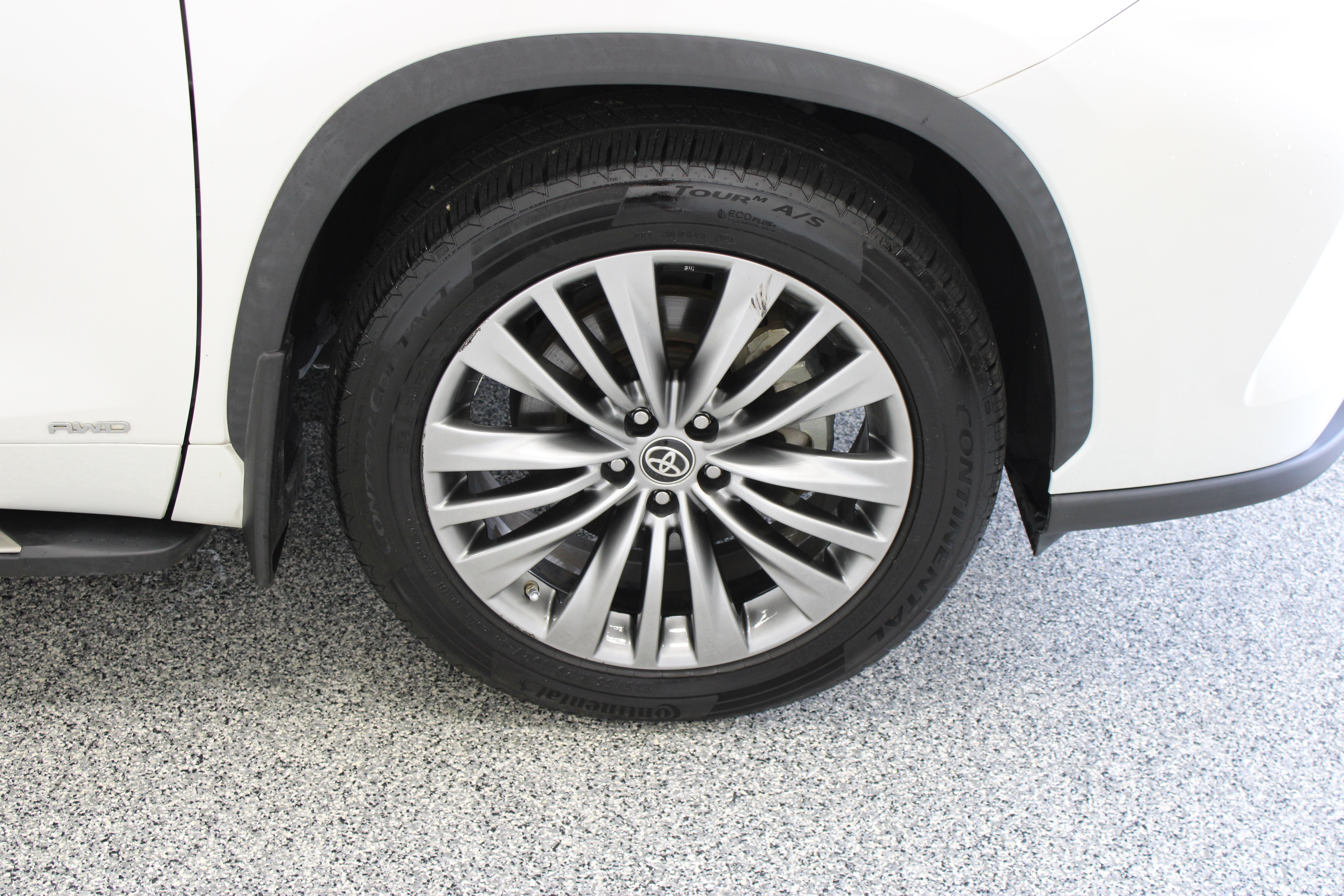 Used 2020 Toyota Highlander Platinum AWD/4WD image 5