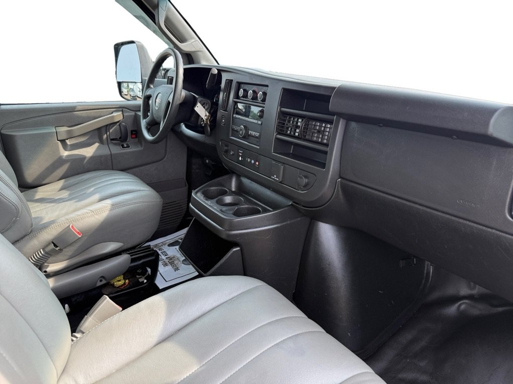 Used 2019 GMC Savana 3500 w/ Power Convenience Package RWD image 14
