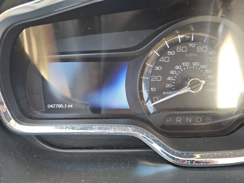 Used 2019 Lincoln MKT AWD image 10