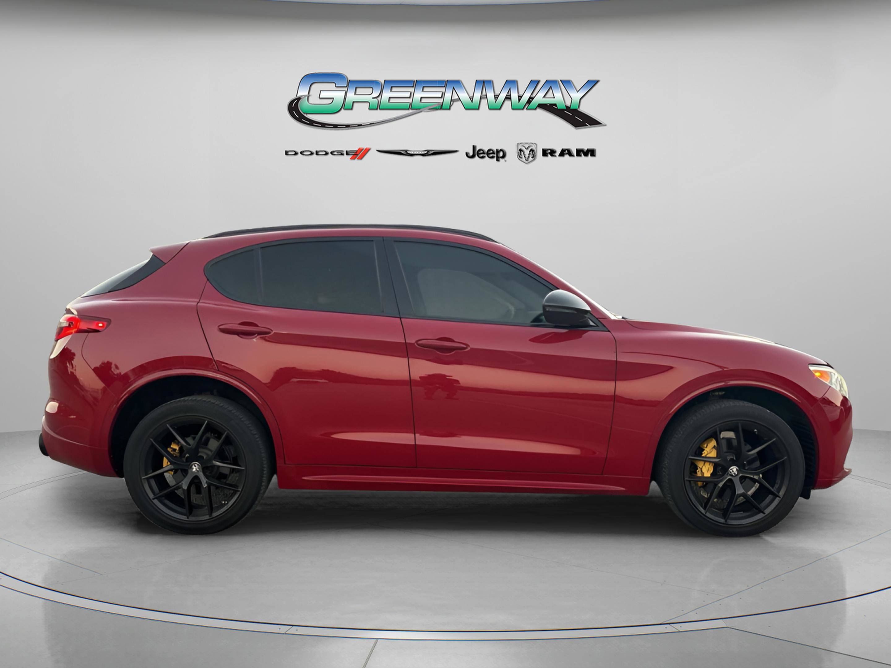 Used 2020 Alfa Romeo Stelvio Sport w/ Quick Order Package 22J Sport image 5