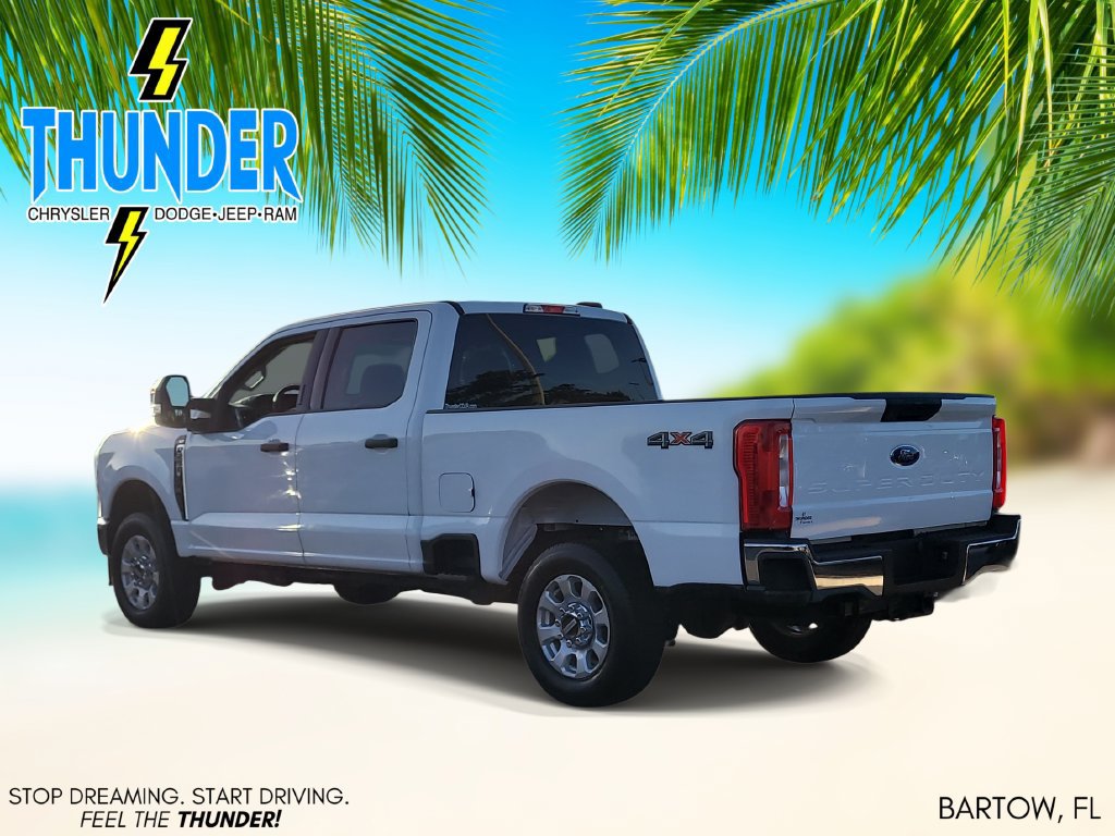 Used 2024 Ford F250 XLT AWD/4WD image 3