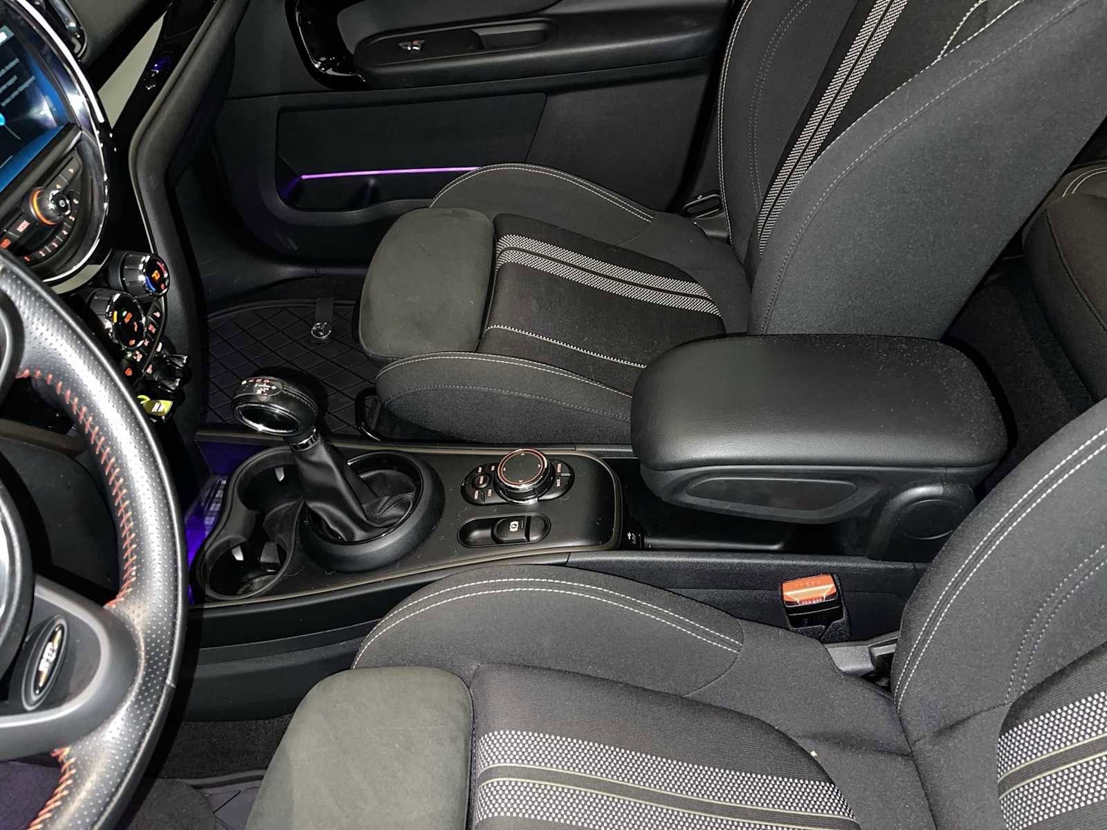 Used 2019 MINI Cooper Countryman SE w/ Signature Upholstery Package image 19