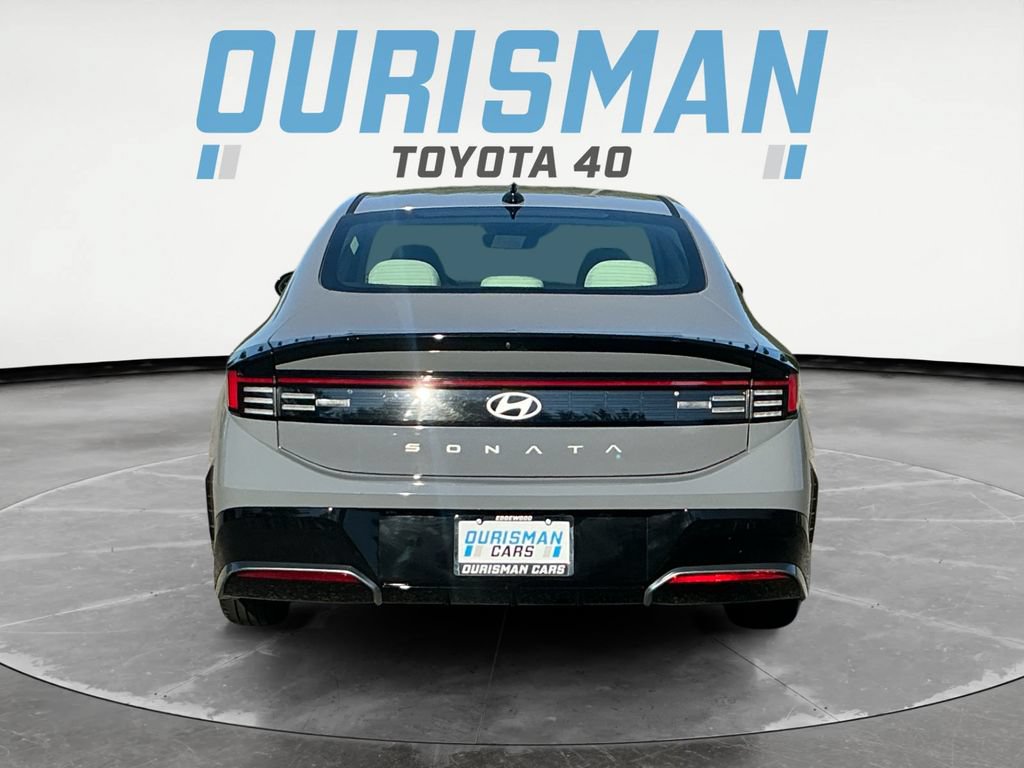 Used 2024 Hyundai Sonata SEL FWD image 6