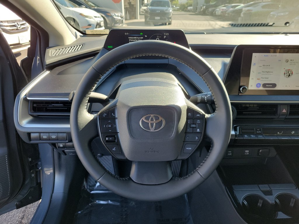 Used 2026 Toyota Prius LE FWD image 25