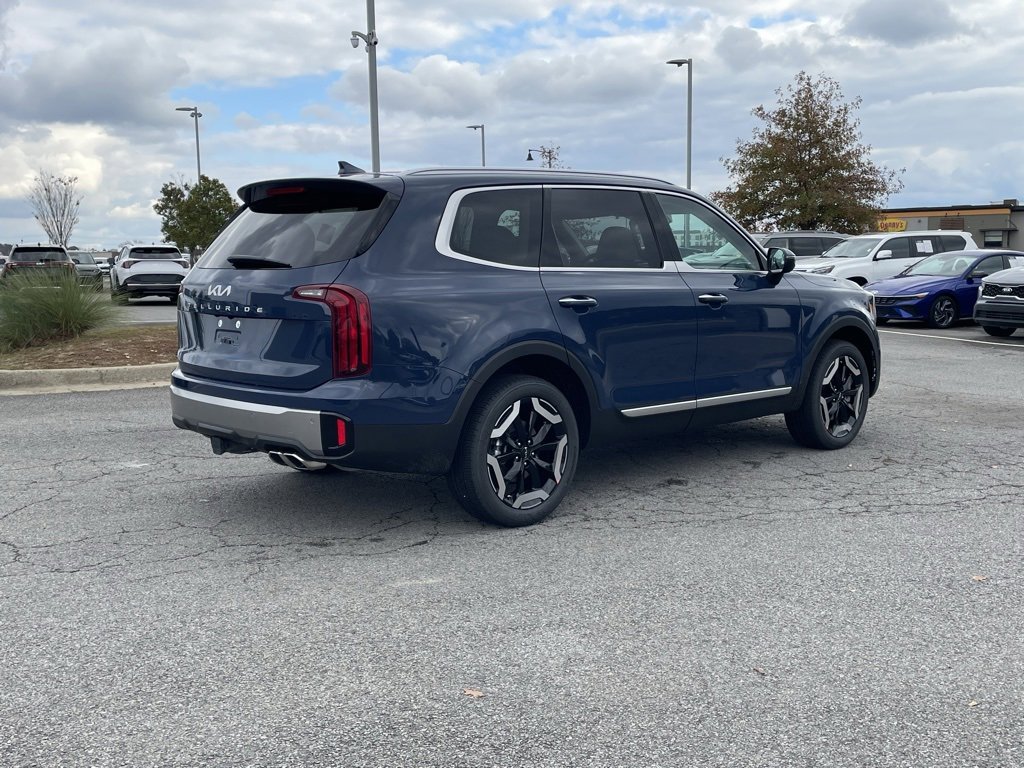 New 2025 Kia Telluride S image 8