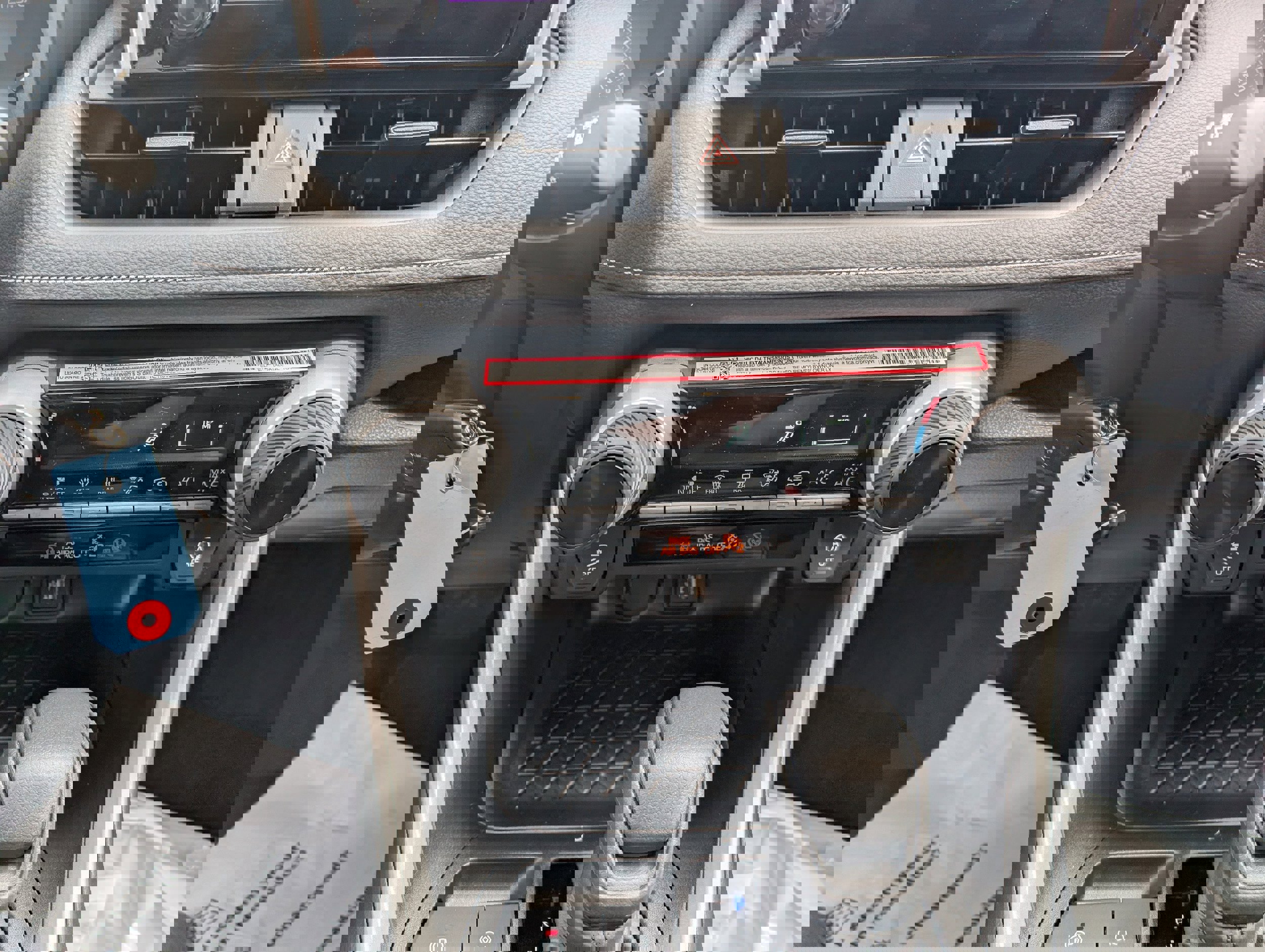 New 2025 Toyota RAV4 LE image 15