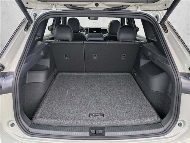 New 2026 Volkswagen Tiguan SE R-Line image 6