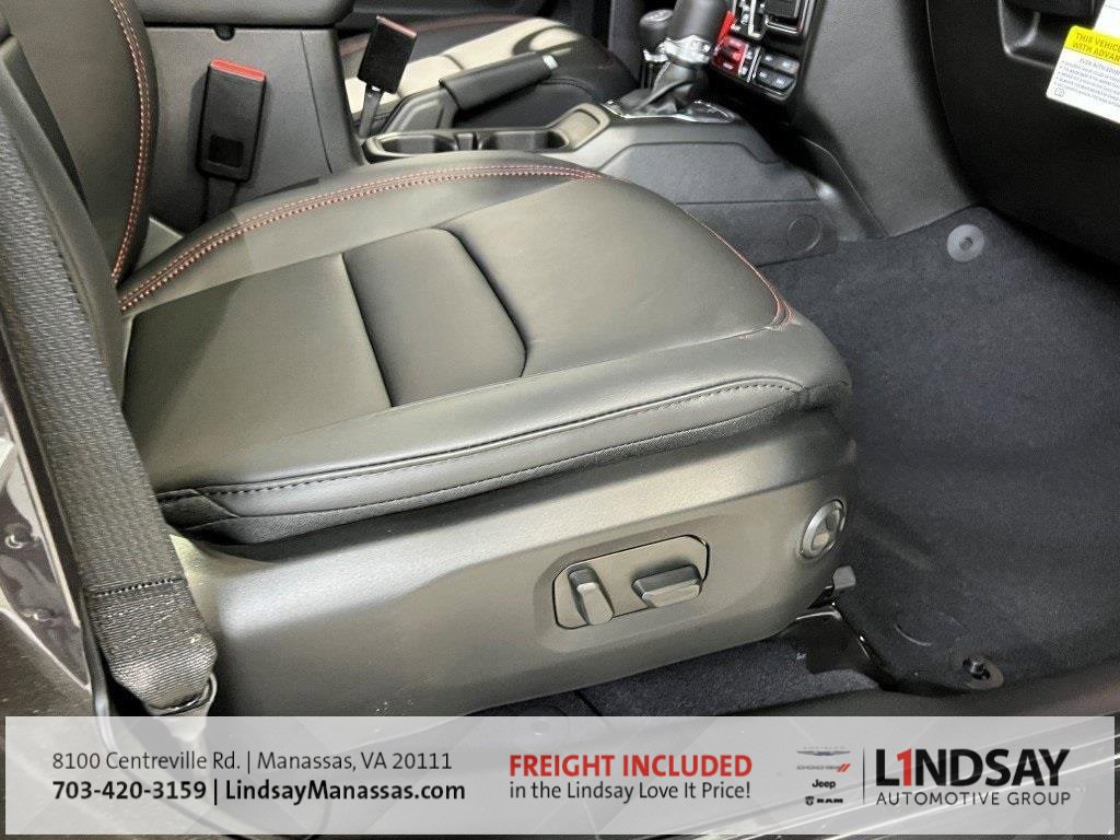 New 2026 Jeep Wrangler Unlimited Rubicon w/ Safety Group image 9