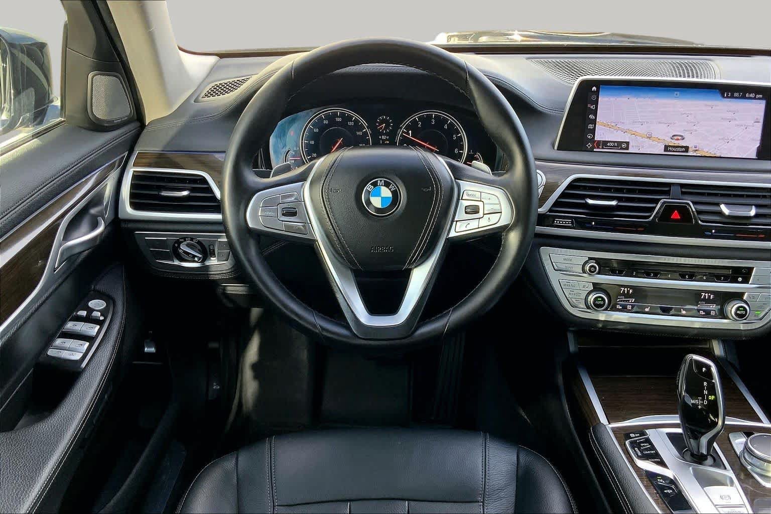 Used 2018 BMW 740i RWD image 6