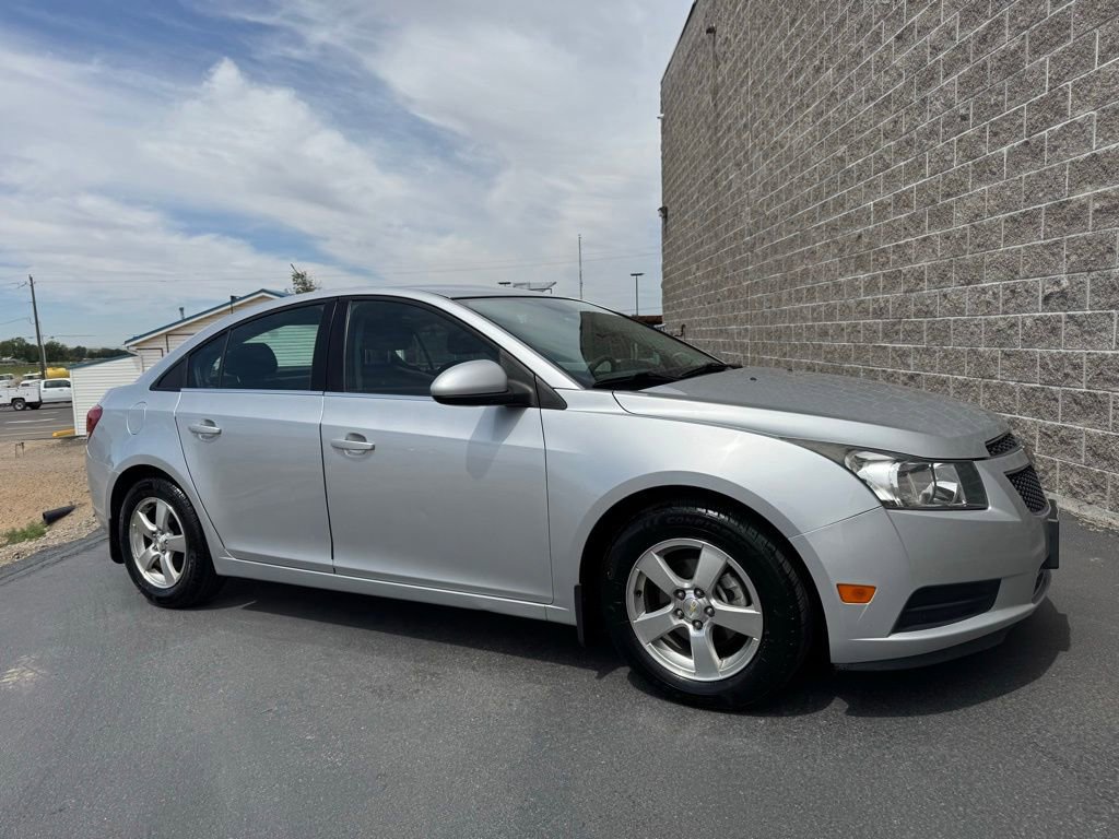 Used 2014 Chevrolet Cruze LT FWD image 1