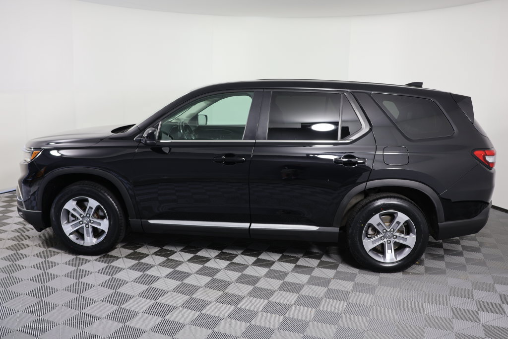 Used 2025 Honda Pilot EX-L image 5