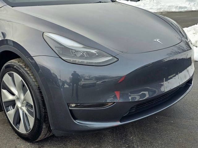 Used 2023 Tesla Model Y Long Range image 3