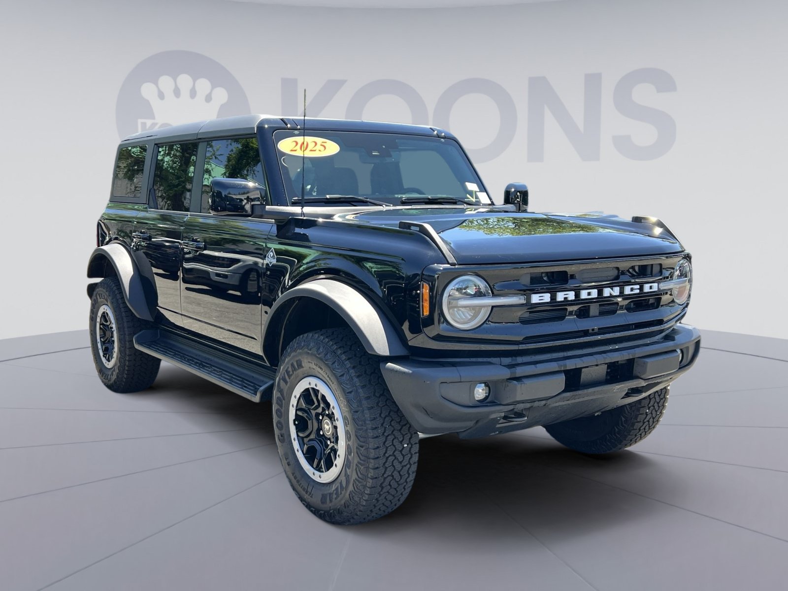 New 2025 Ford Bronco Outer Banks w/ Sasquatch Package AWD/4WD image 18