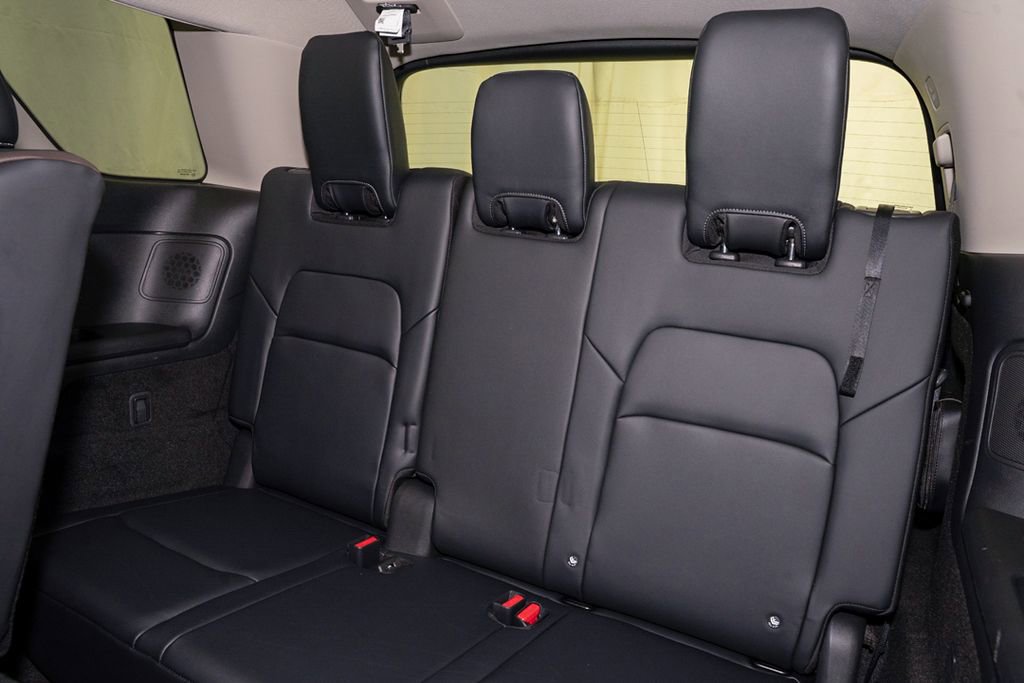 Certified 2024 Nissan Pathfinder Platinum w/ Cargo Package image 12