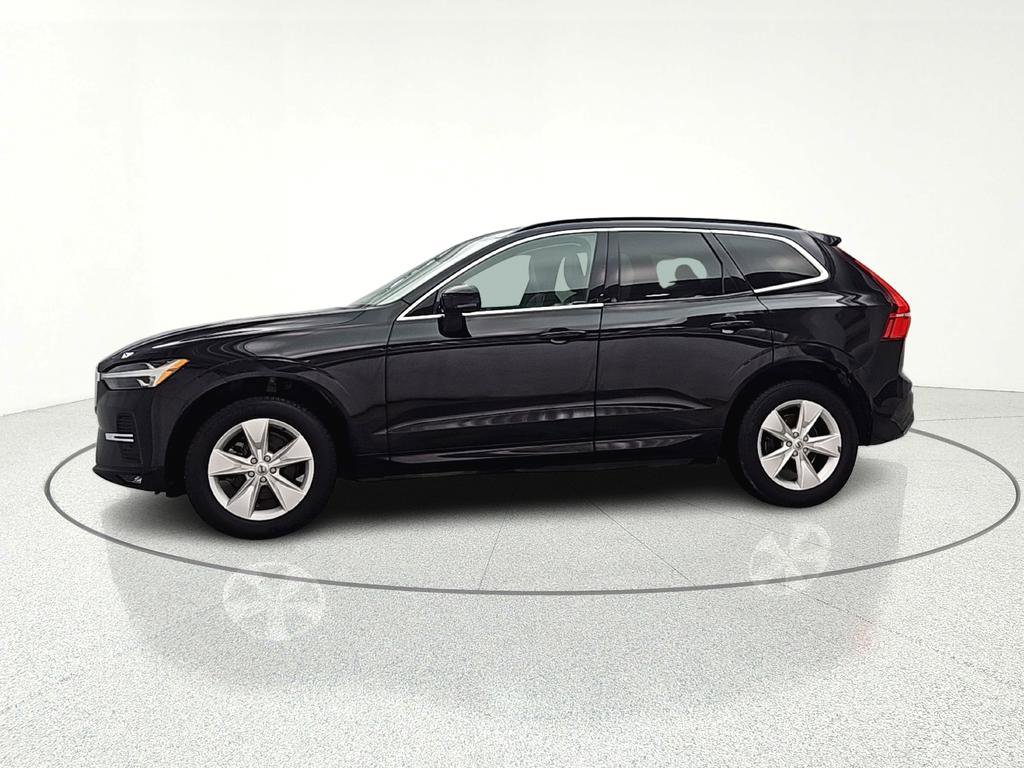 Used 2022 Volvo XC60 B5 Momentum AWD/4WD image 5