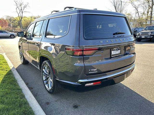 Used 2022 Jeep Wagoneer Series III w/ Premium Group I AWD/4WD image 6