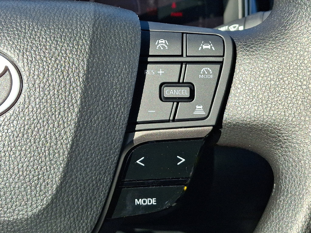 Used 2026 Toyota Camry LE FWD image 22