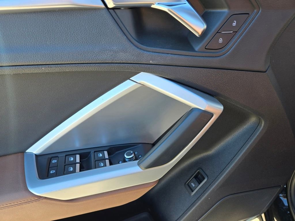 Used 2020 Audi Q3 2.0T Premium Plus w/ Premium Plus Package image 22