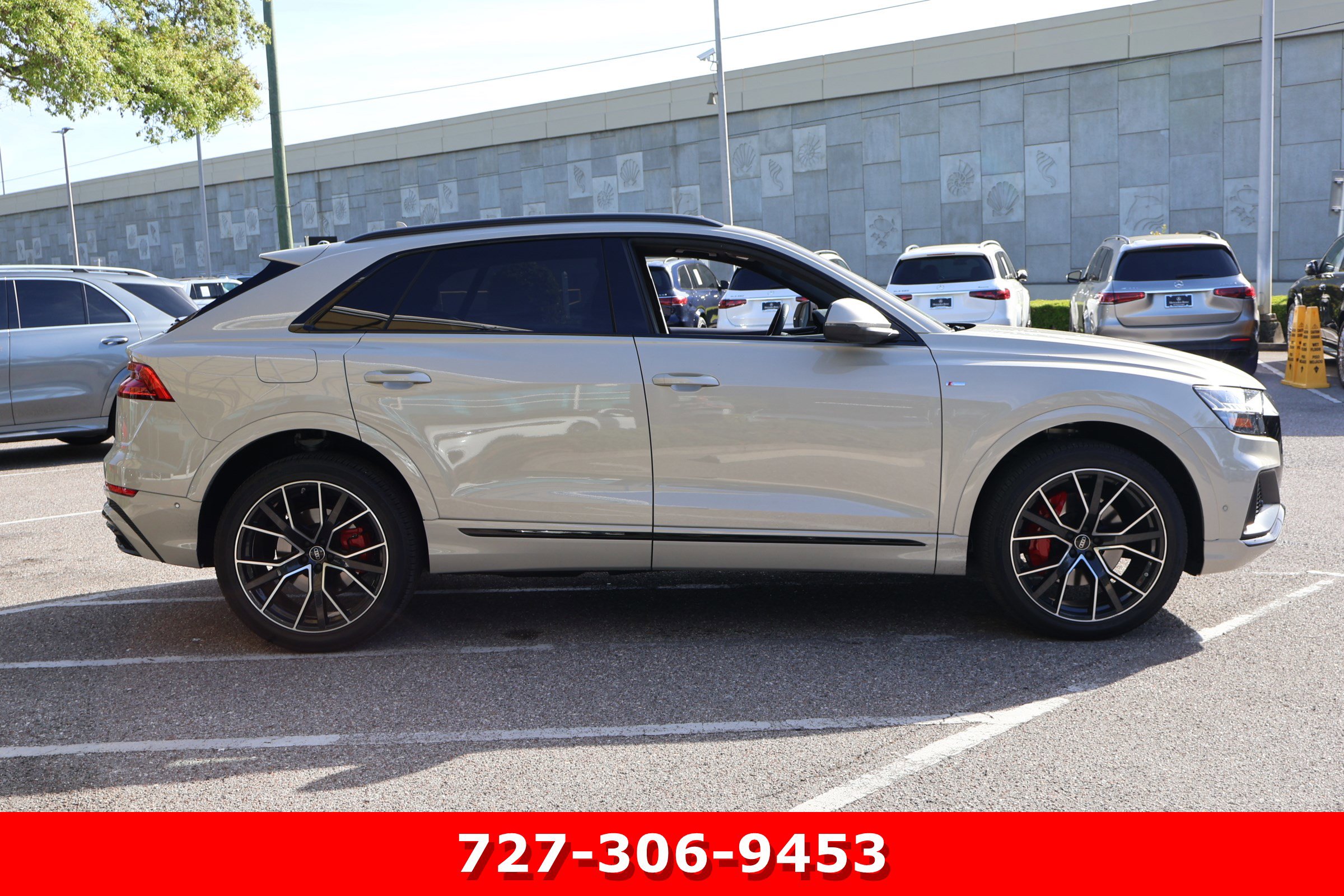 Used 2023 Audi Q8 Premium Plus image 11