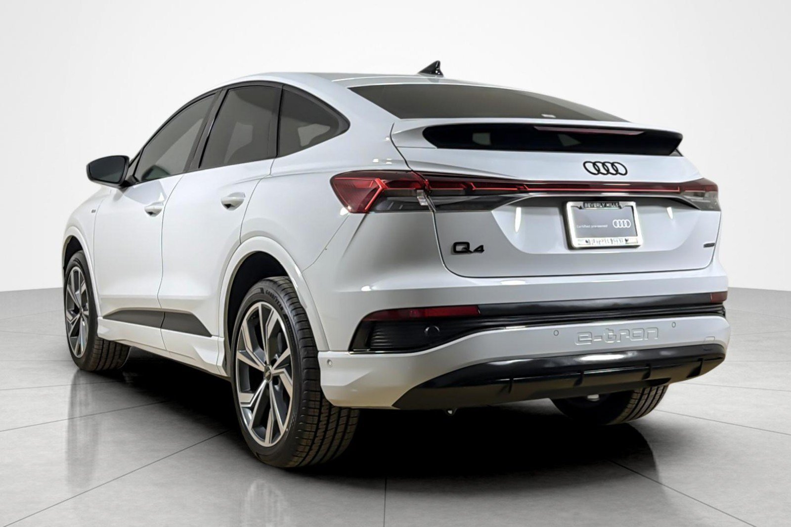 Certified 2023 Audi Q4 e-tron Prestige w/ Black Optic Package AWD/4WD image 3