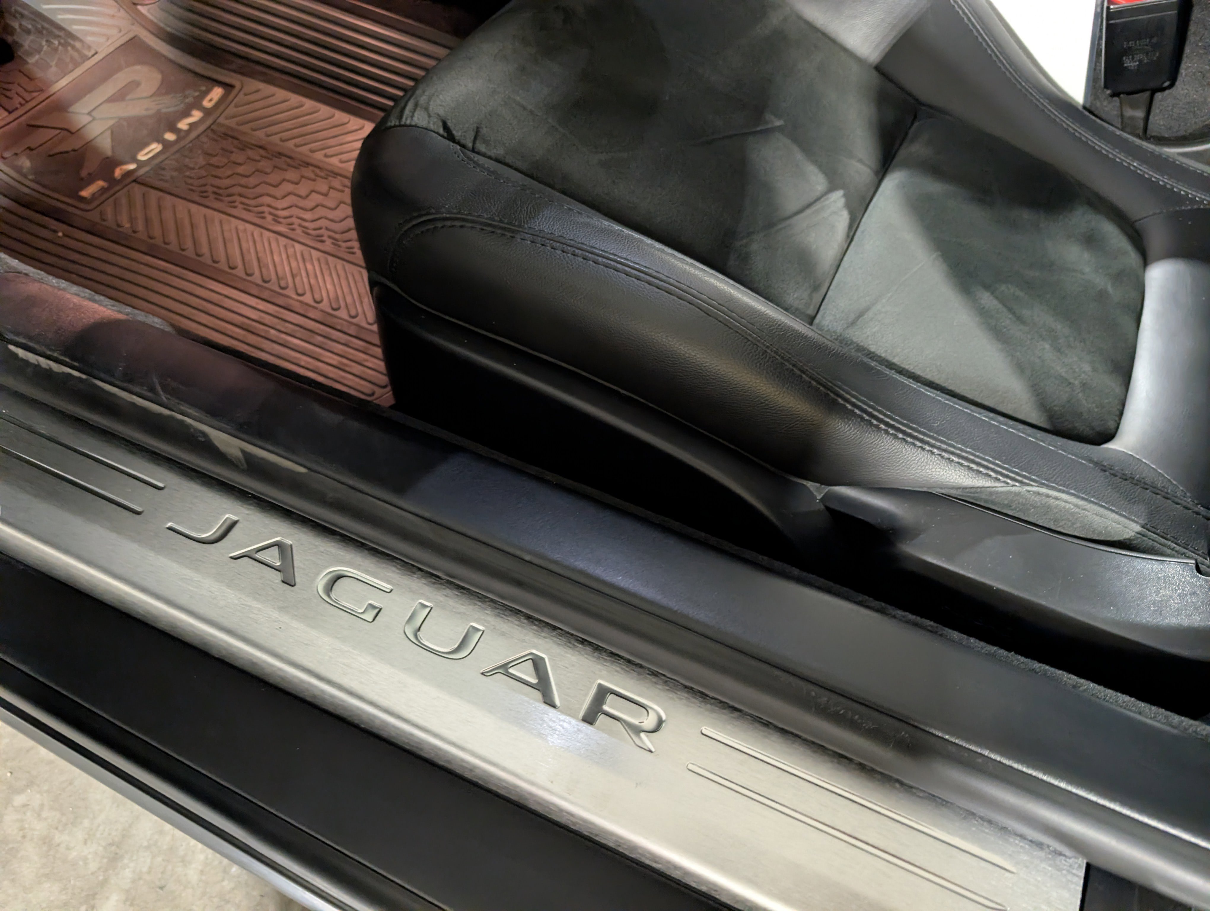 Used 2016 Jaguar F-TYPE Convertible image 26