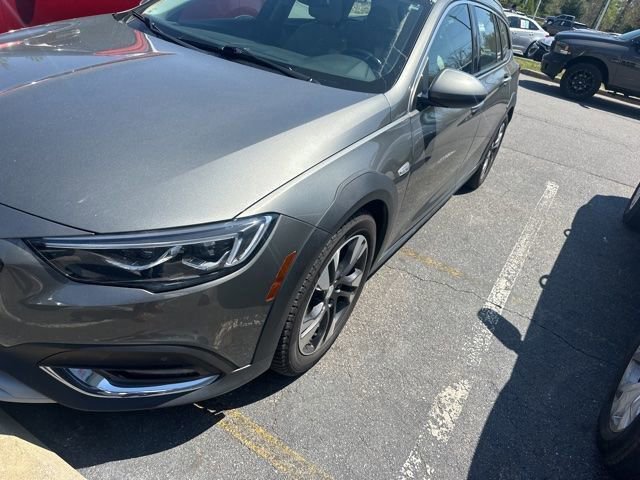 Used 2018 Buick Regal Essence w/ Driver Confidence Package #1 image 12