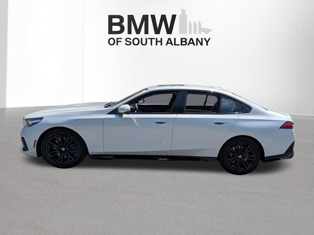 Certified 2024 BMW 540i xDrive w/ M Sport Package AWD/4WD image 3