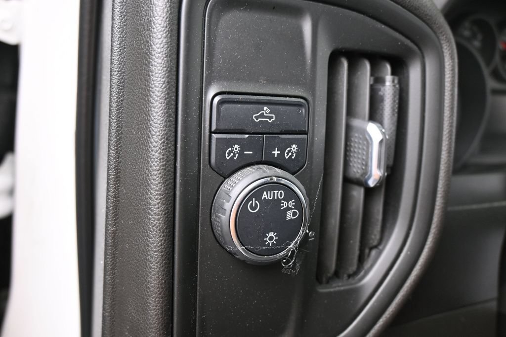 Used 2022 Chevrolet Silverado 1500 Custom RWD image 13