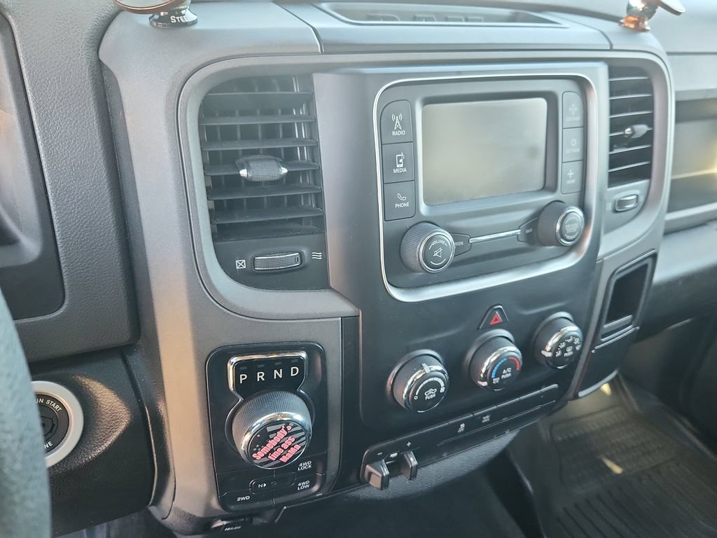 Used 2015 RAM 1500 Express AWD/4WD image 23