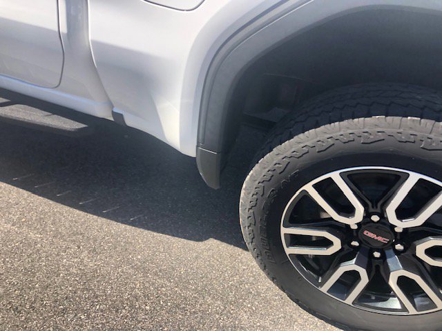 Used 2022 GMC Sierra 1500 AT4 w/ AT4 Preferred Package image 5