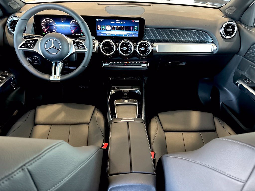 New 2026 Mercedes-Benz GLB 250 4MATIC image 10