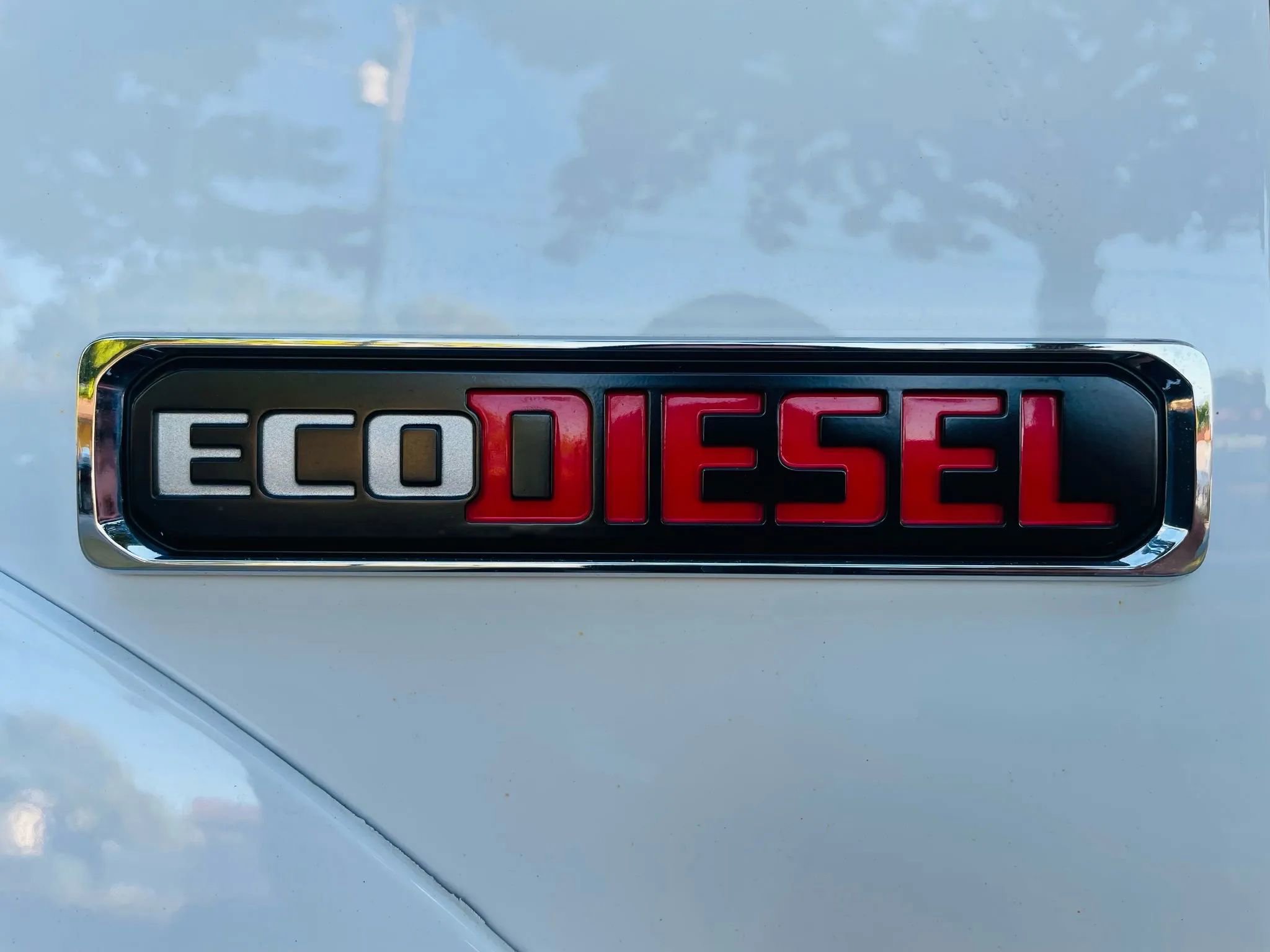 Used 2018 RAM 1500 Laramie w/ Convenience Group image 16