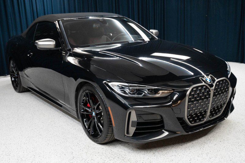 Used 2022 BMW M440i Convertible w/ Premium Package RWD image 3
