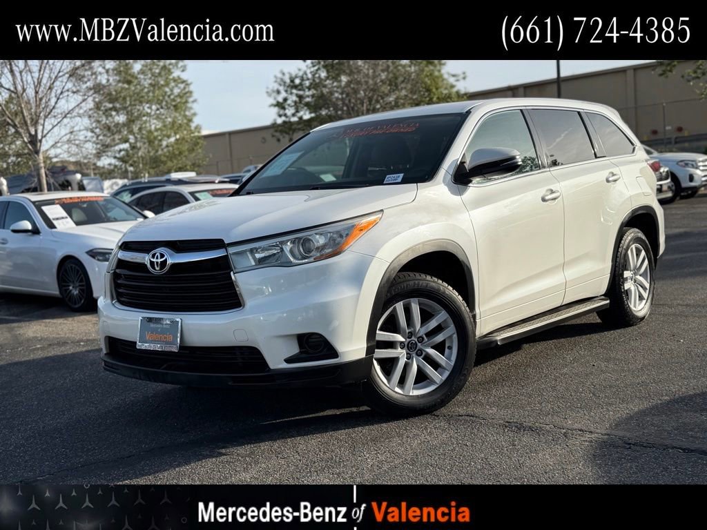 Used 2016 Toyota Highlander LE image 1