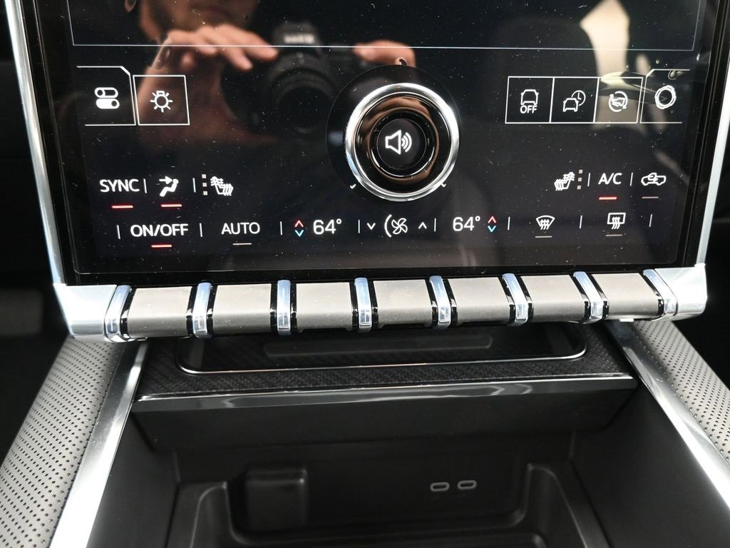 New 2026 GMC Sierra EV Elevation image 17