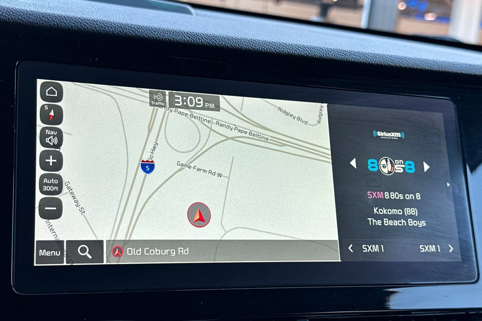 Used 2022 Kia Niro EX image 22