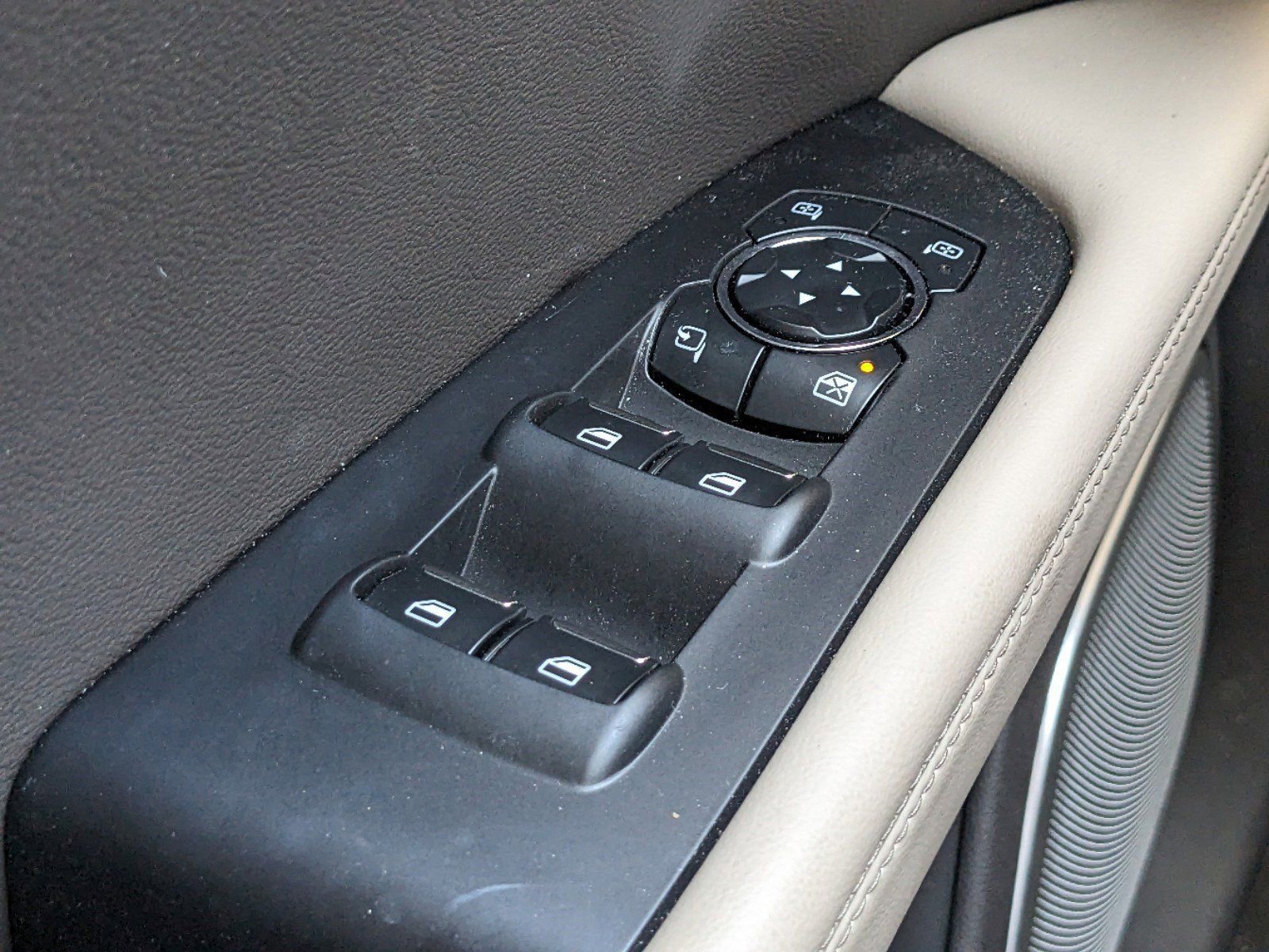 Certified 2023 Lincoln Nautilus Reserve w/ Equipment Group 202A image 27