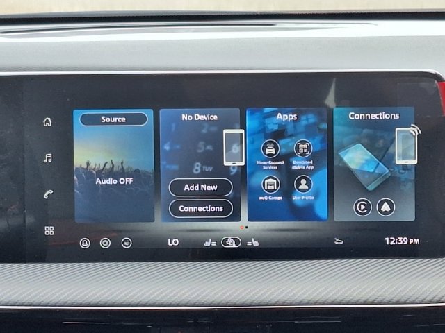 New 2026 Nissan Kicks SR w/ Cold Weather Package FWD image 20